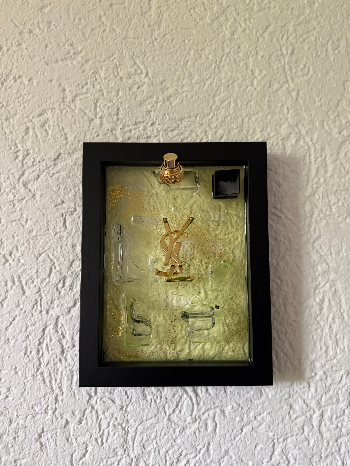 YSL Libre – hclat | Zerbrochene Flaschenkunst